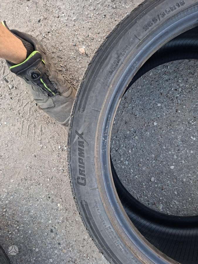 Gripmax, всесезонные 235/40 R18