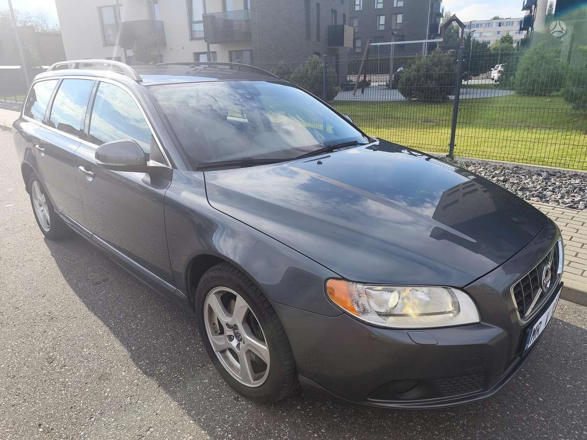 Volvo V70, 2.0 l., Универсал