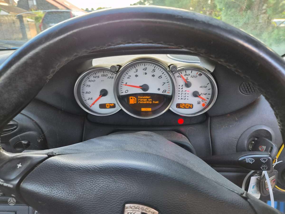 Porsche Boxster - 10