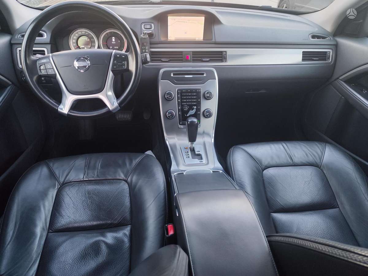 Volvo XC70, 2.0 l., Универсал
