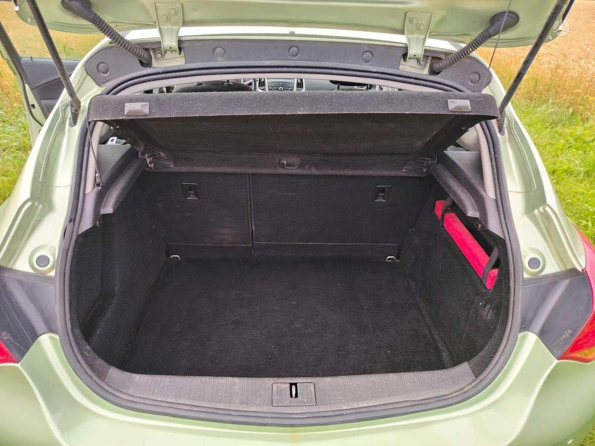 Opel Astra, 1.4 l., Хэтчбек