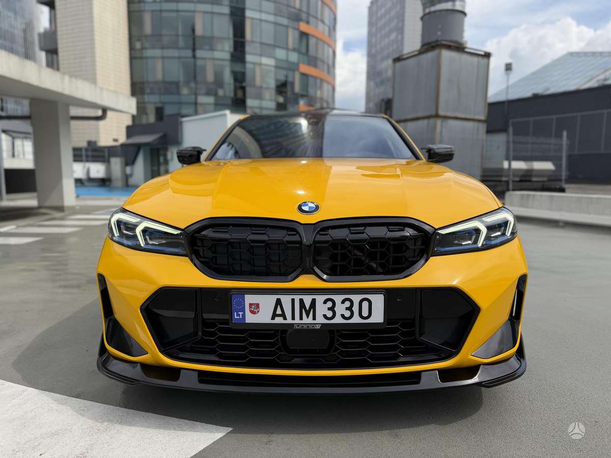 BMW 330, 2.0 l., Седан