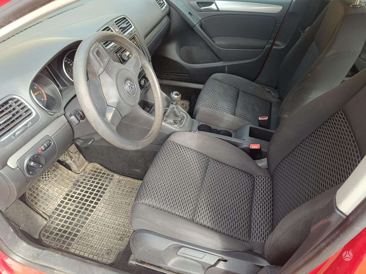 Volkswagen Golf - 5