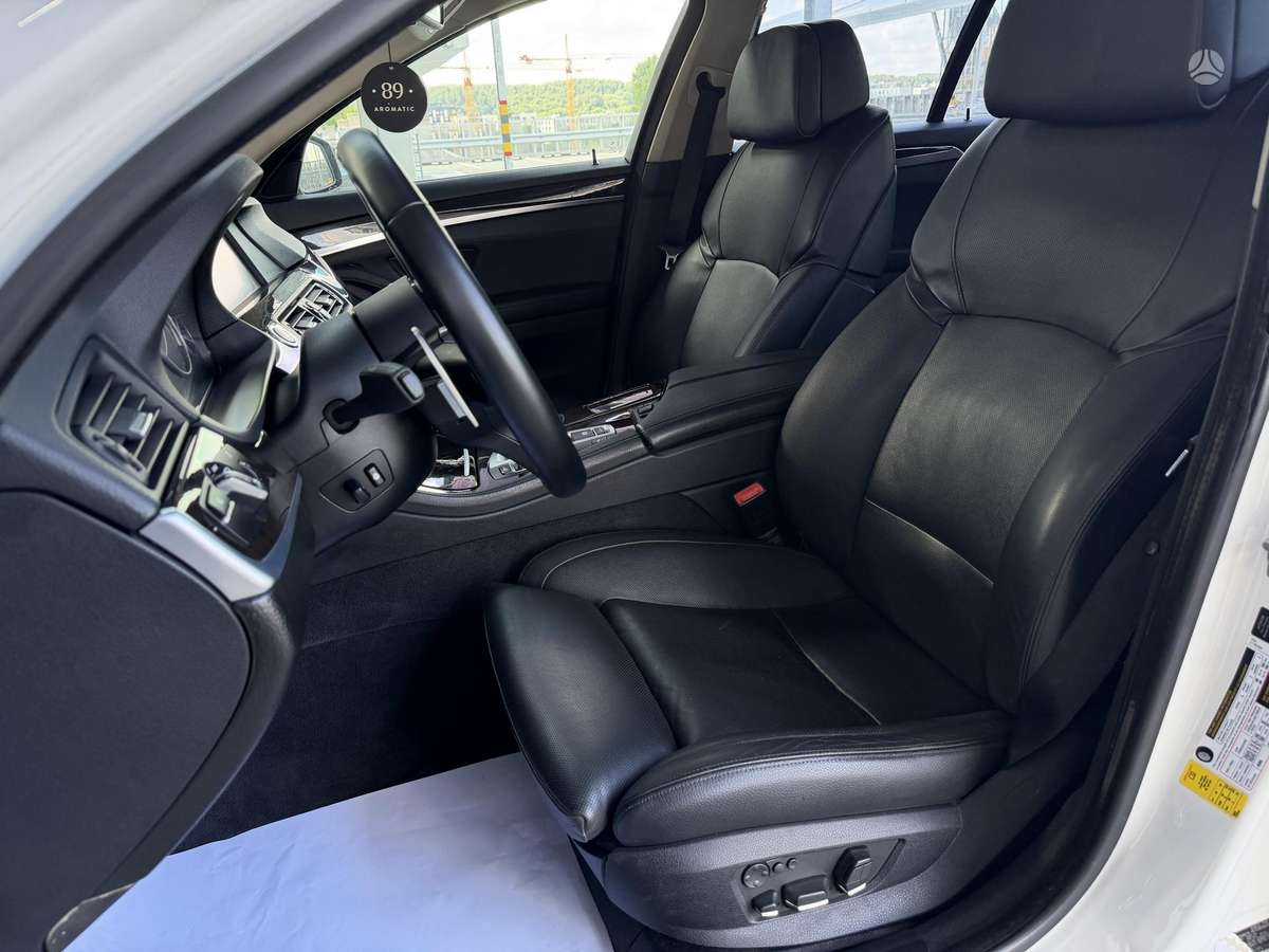 BMW 535, 3.0 l., Седан