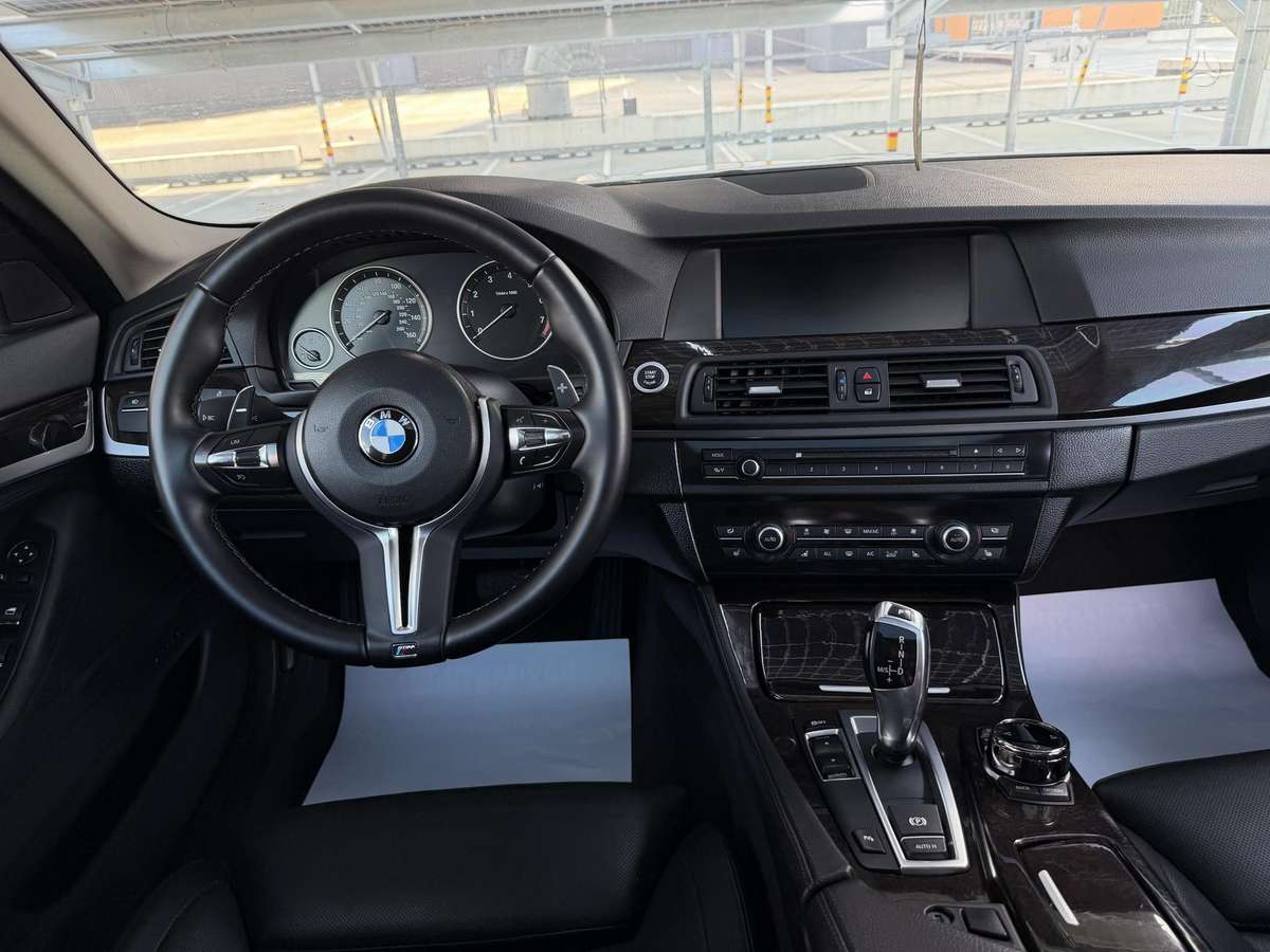 BMW 535, 3.0 l., Седан