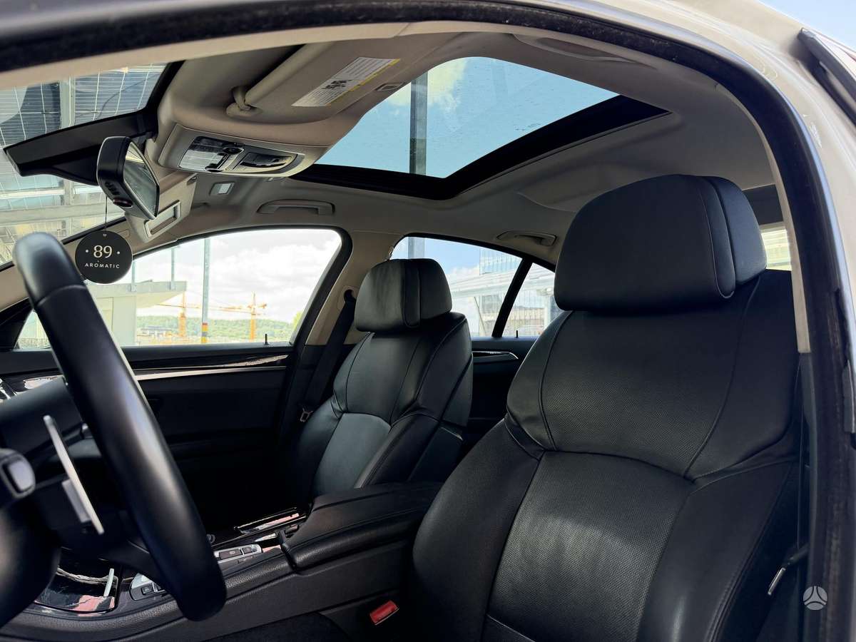 BMW 535, 3.0 l., Седан