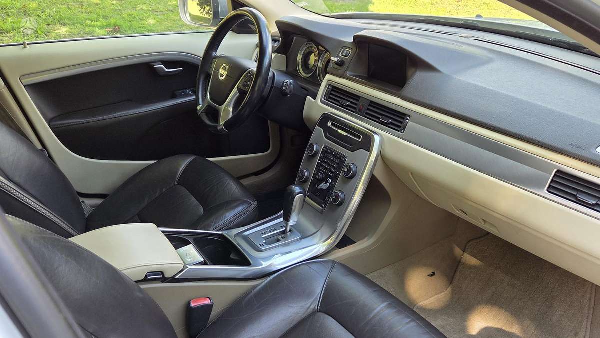 Volvo XC70, 2.4 l., Универсал