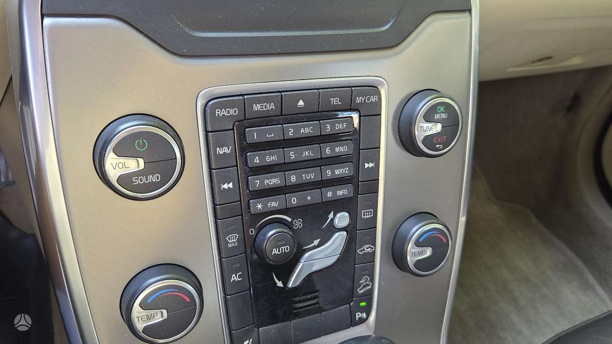 Volvo XC70, 2.4 l., Универсал