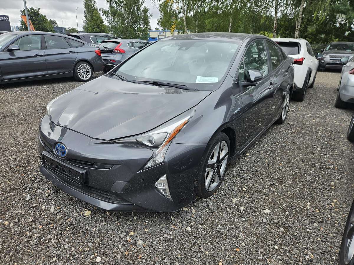 Toyota Prius - 1