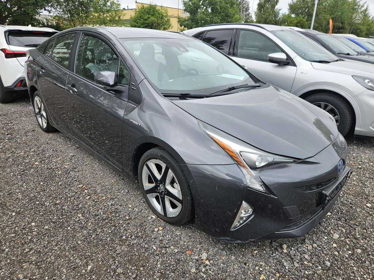 Toyota Prius - 2