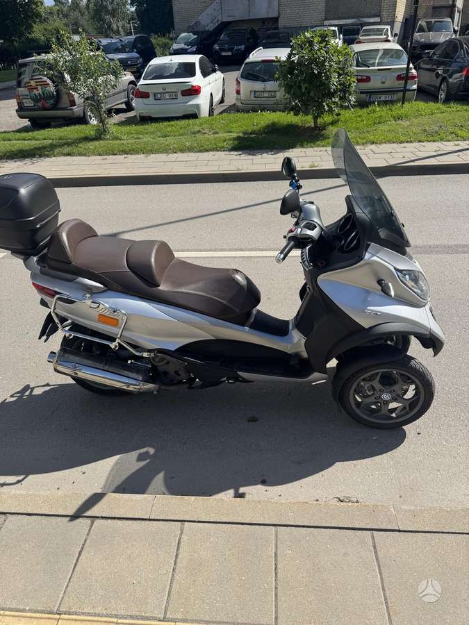 Piaggio MP3 500cc, трициклы