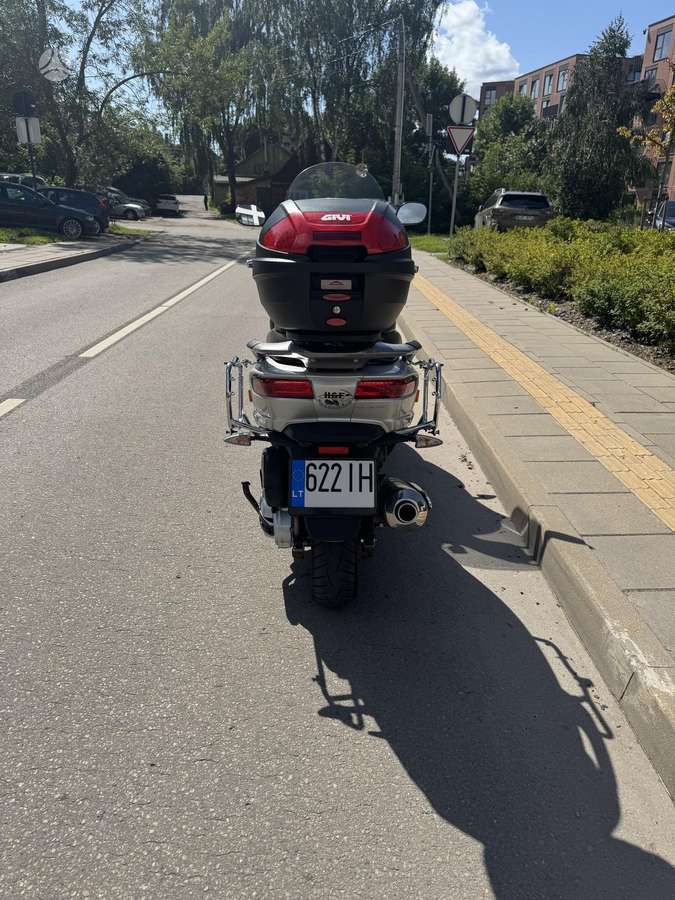 Piaggio MP3 500cc, трициклы