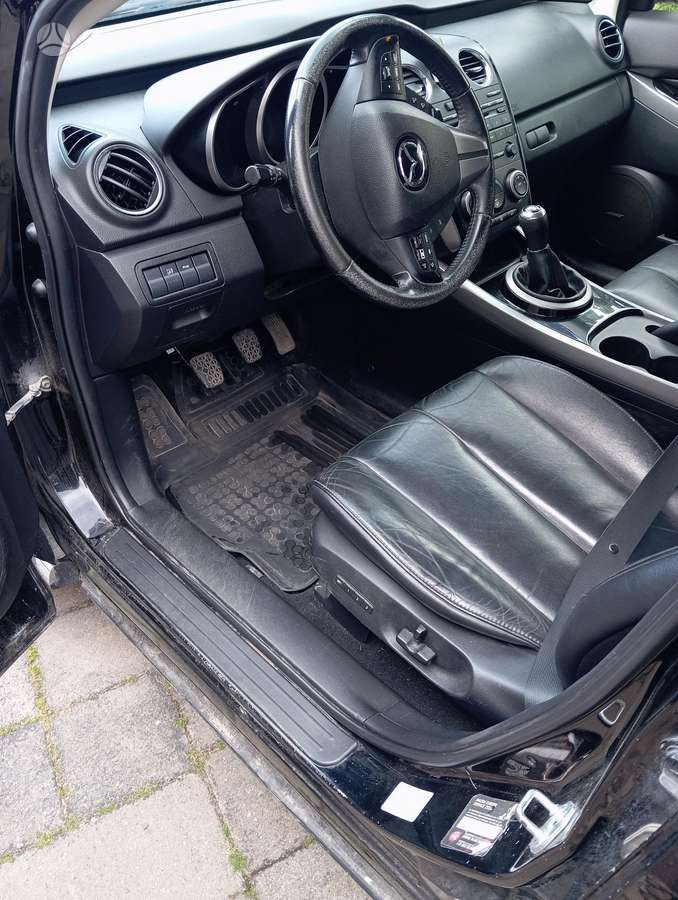 Mazda CX-7, 2.2 l., off-road / crossover