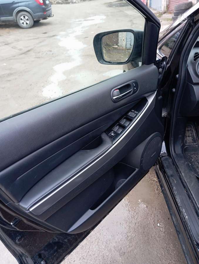 Mazda CX-7, 2.2 l., off-road / crossover