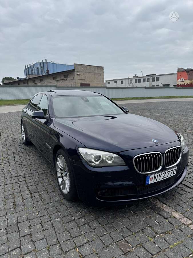 BMW 740, 3.0 l., Седан