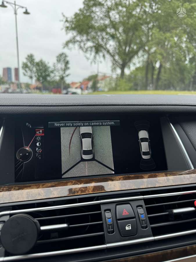 BMW 740, 3.0 l., Седан