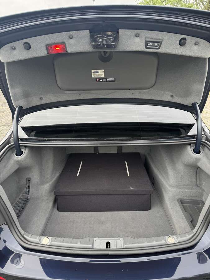 BMW 740, 3.0 l., Седан