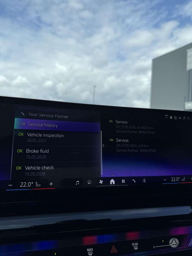 BMW i5, sedanas