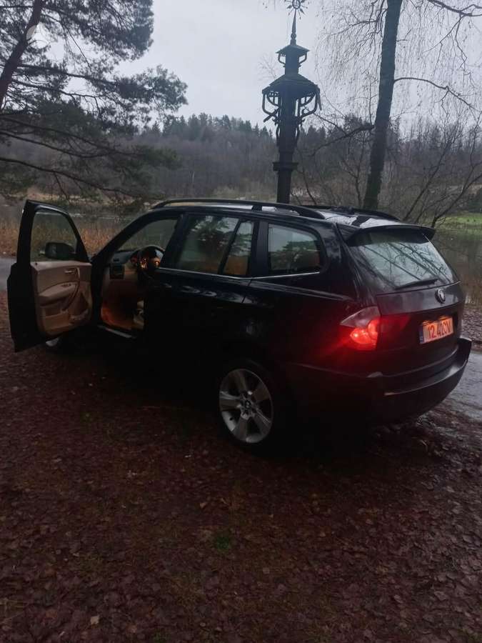 BMW X3, 3.0 l., Седан