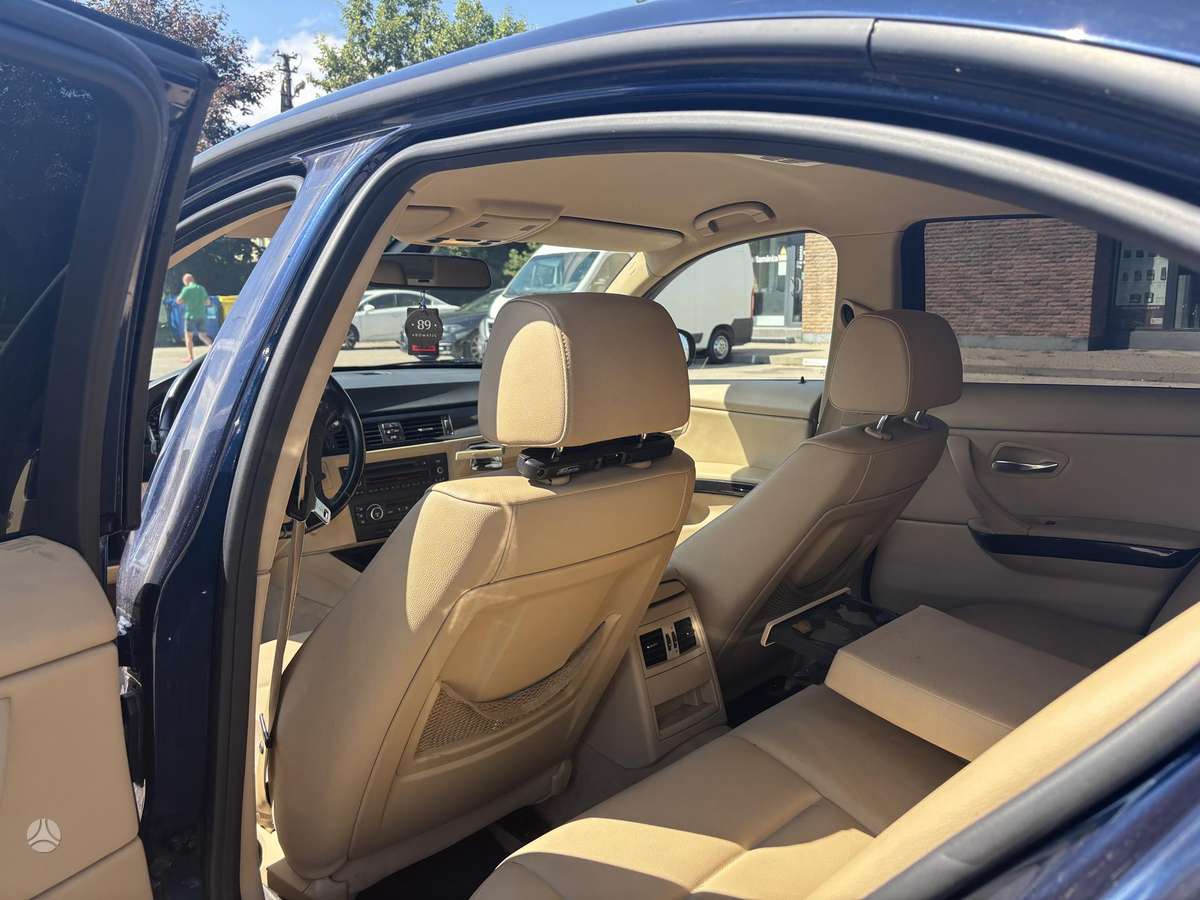 BMW 316, 2.0 l., Седан