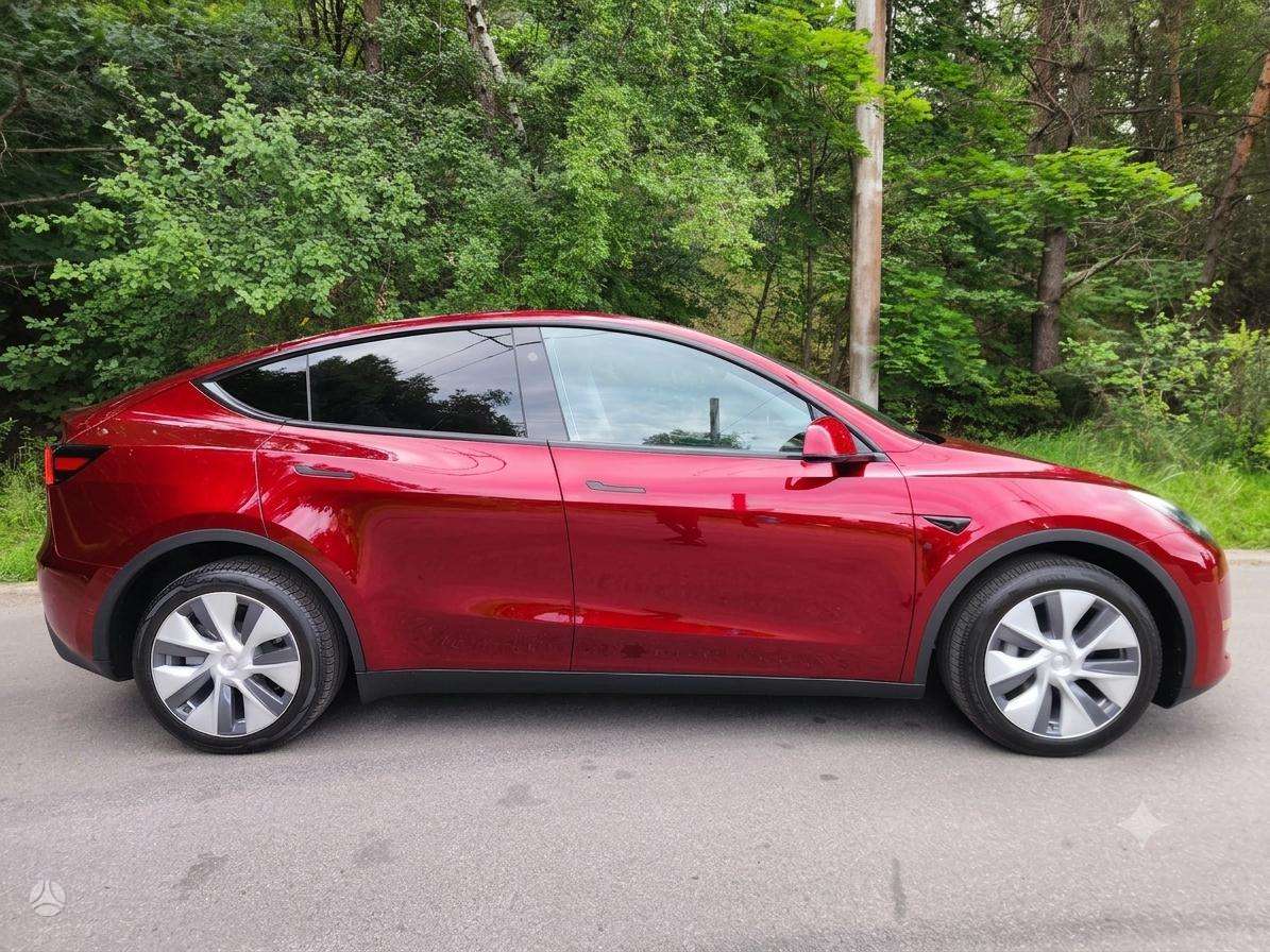 Tesla Model Y, 81 кВт·ч, Хэтчбек