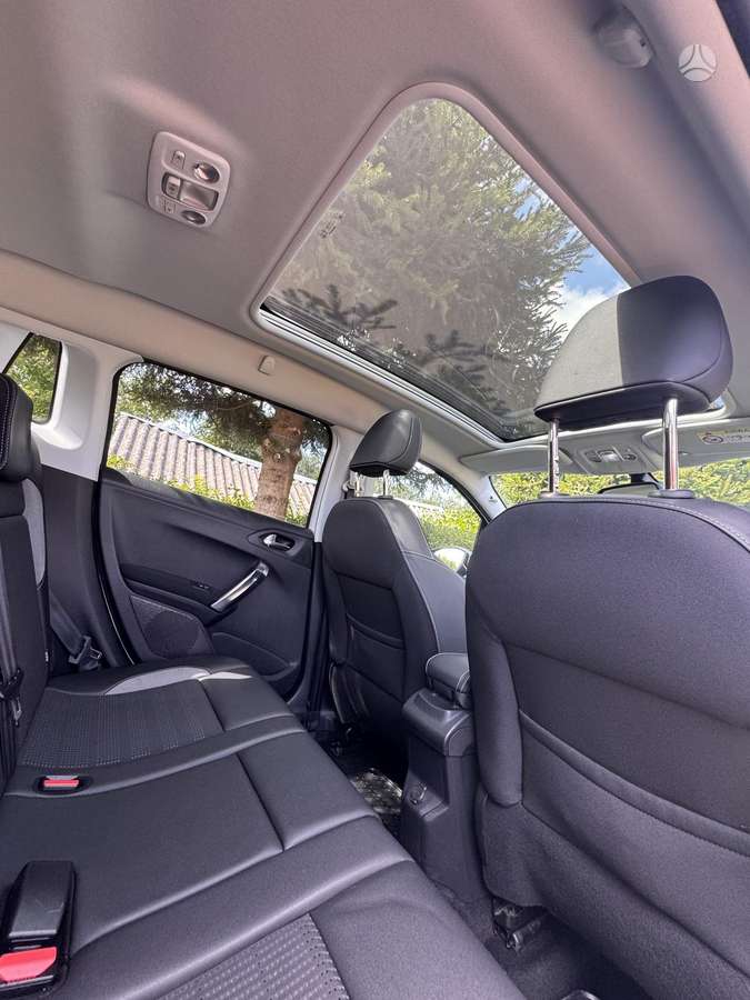 Peugeot 2008 - 8
