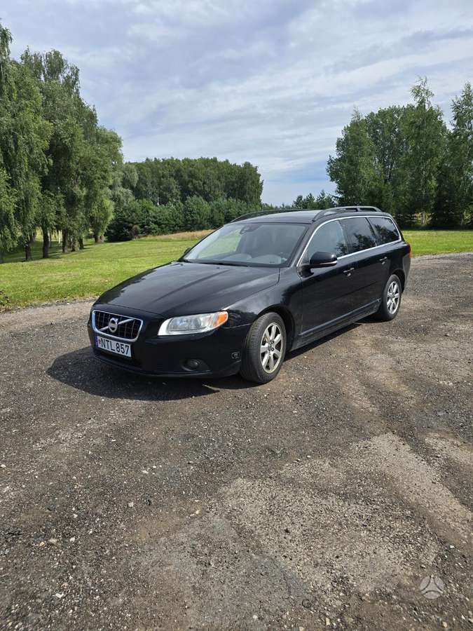 Volvo V70 - 1