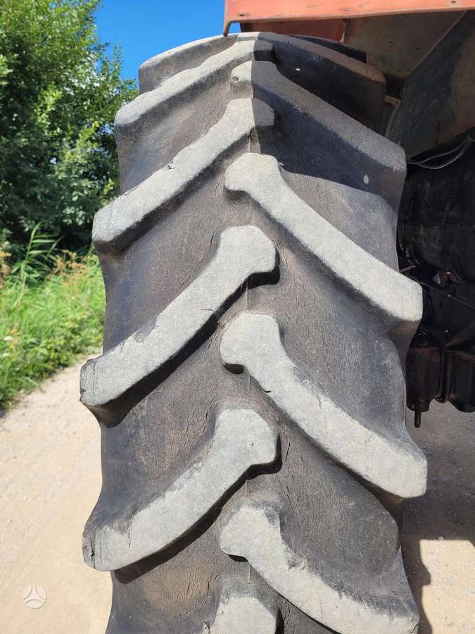 MTZ Belarus-1025, traktoriai