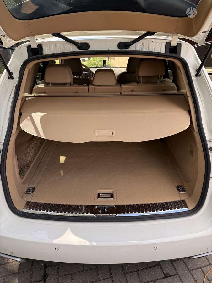 Porsche Cayenne - 11