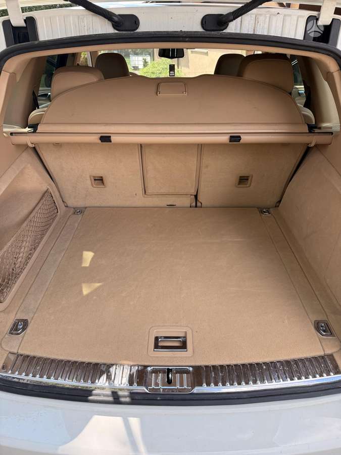 Porsche Cayenne - 12