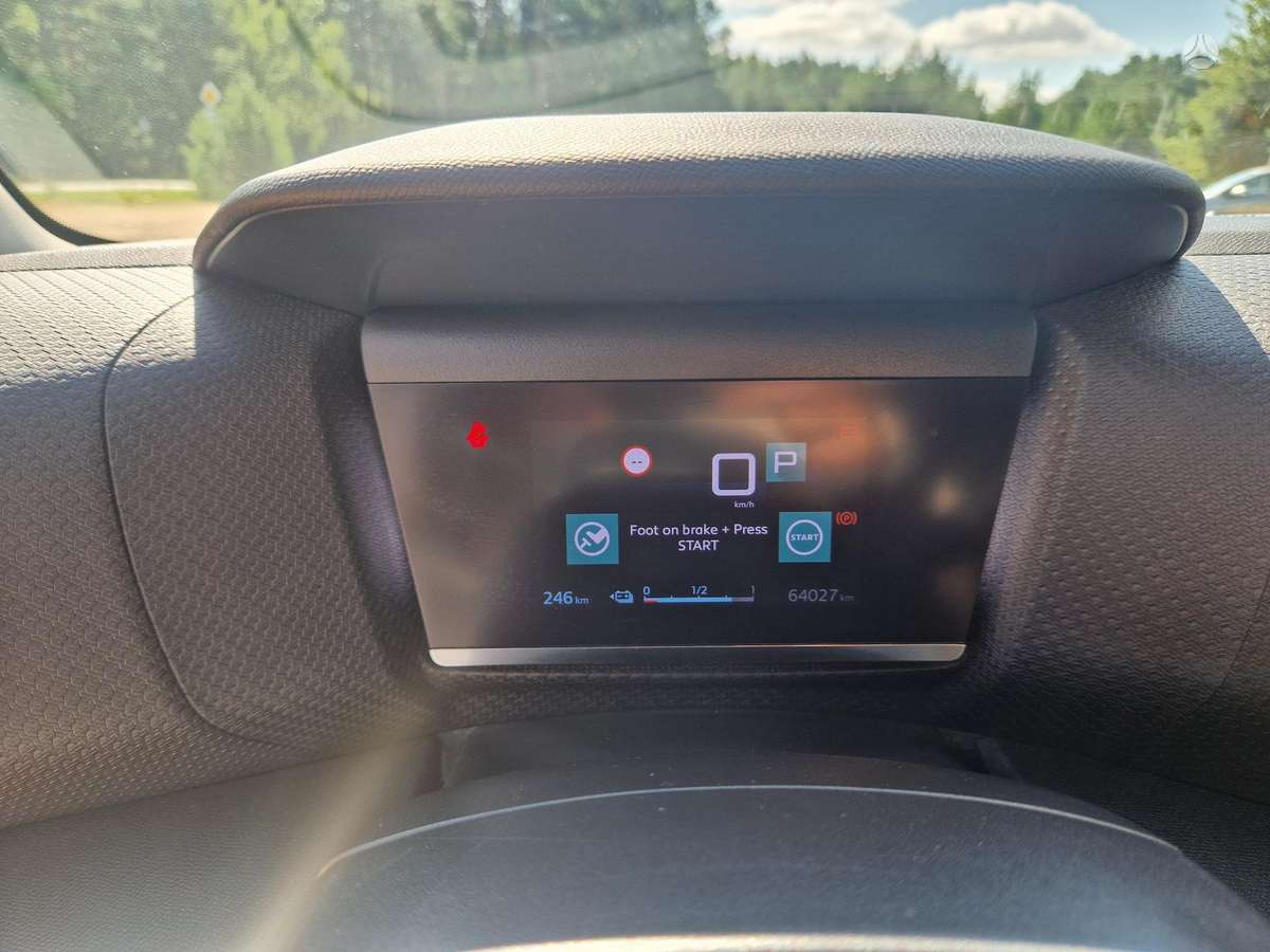 Citroen e-C4, 50 кВт·ч, Хэтчбек