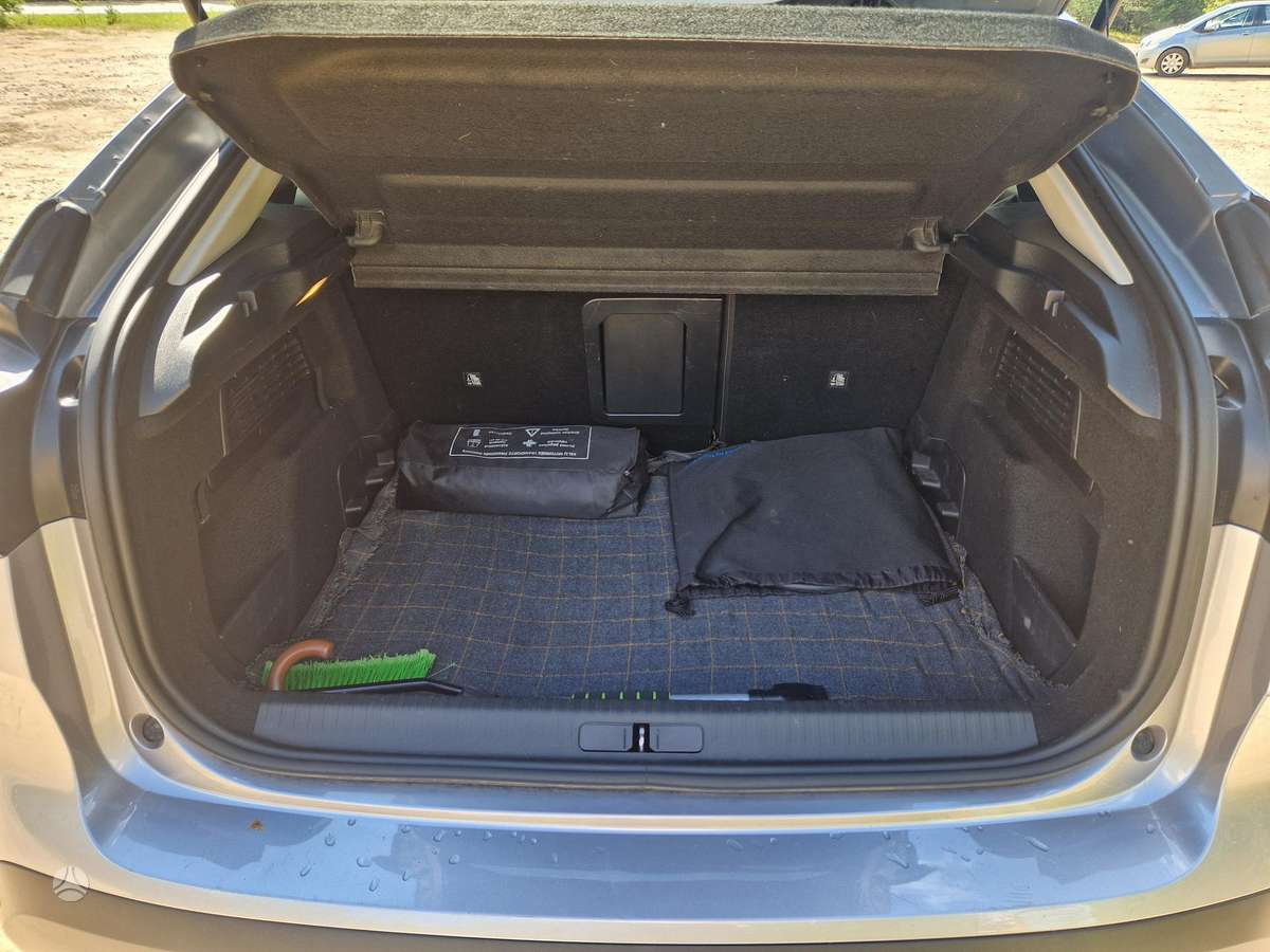 Citroen e-C4, 50 кВт·ч, Хэтчбек