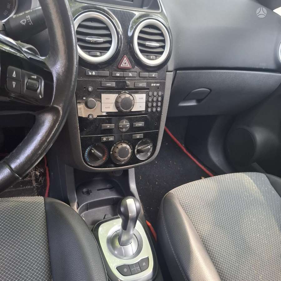 Opel Corsa, Хэтчбек