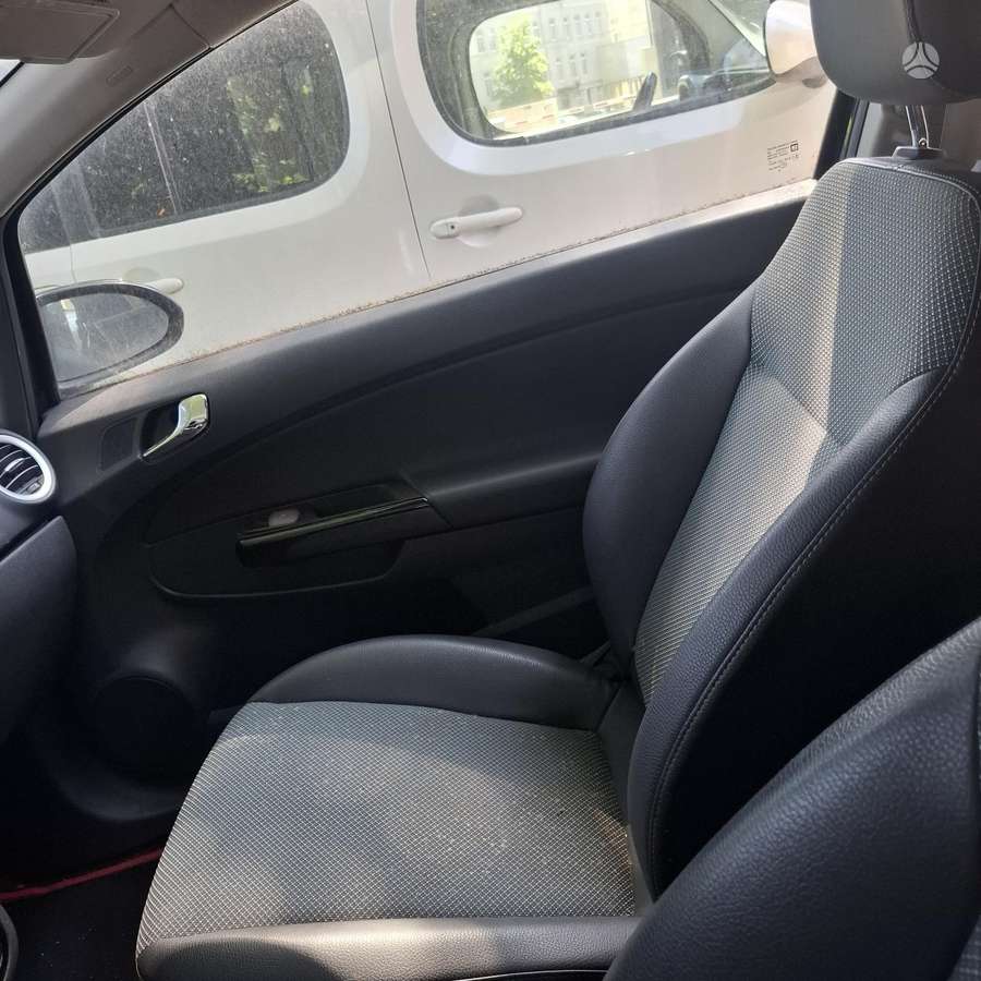 Opel Corsa, Хэтчбек