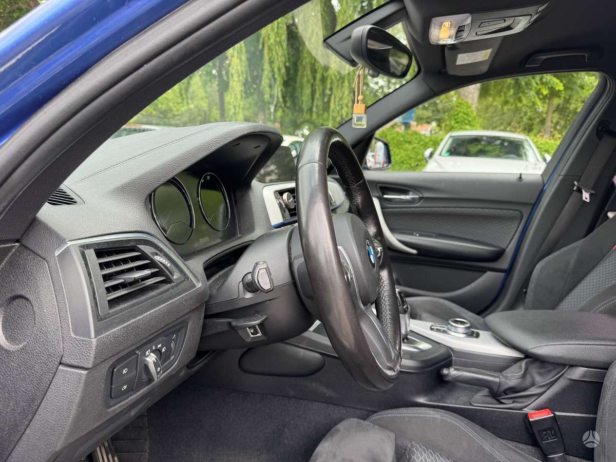 BMW 120, 2.0 l., Хэтчбек