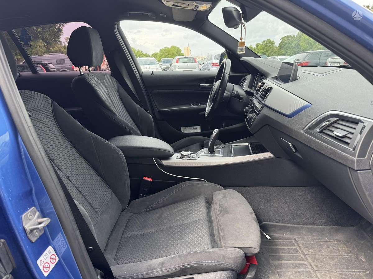 BMW 120, 2.0 l., hatchback