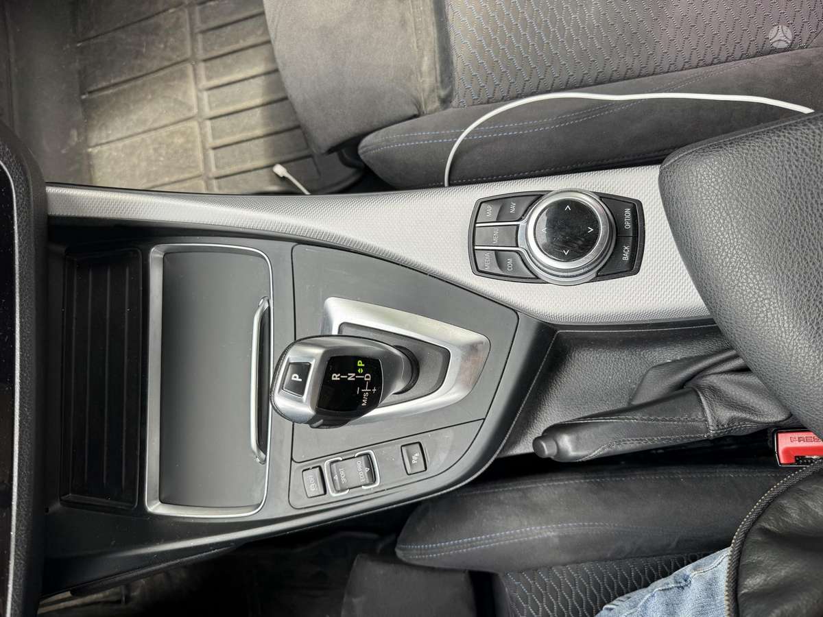 BMW 120, 2.0 l., Хэтчбек