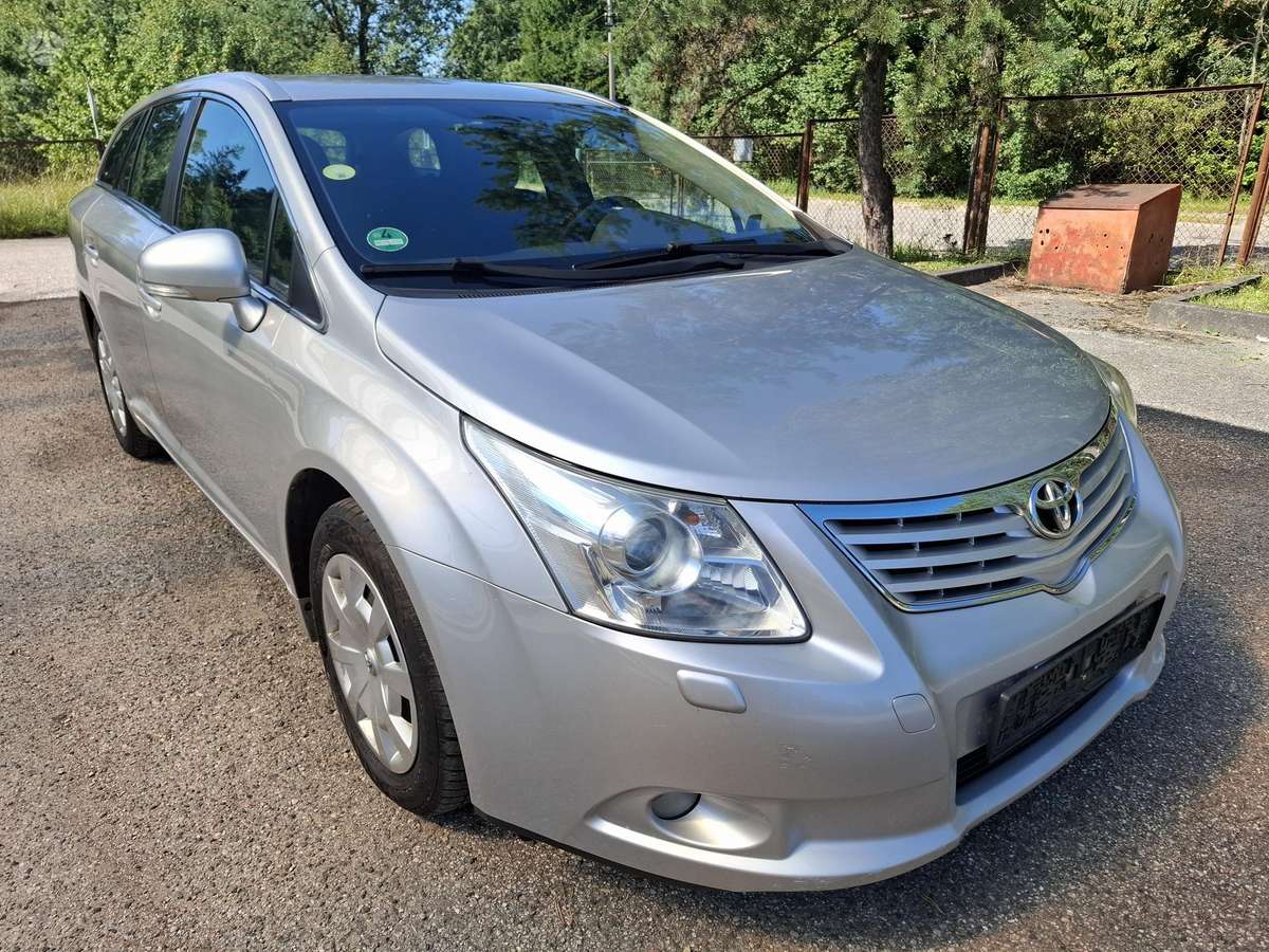 Toyota Avensis - 3