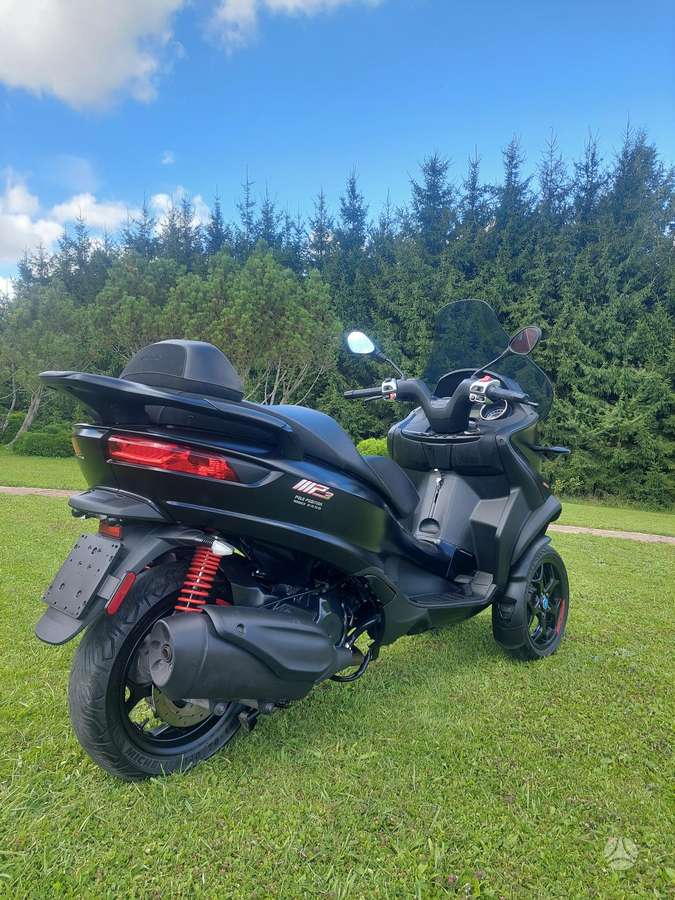 Piaggio MP3 350cc, tricikli