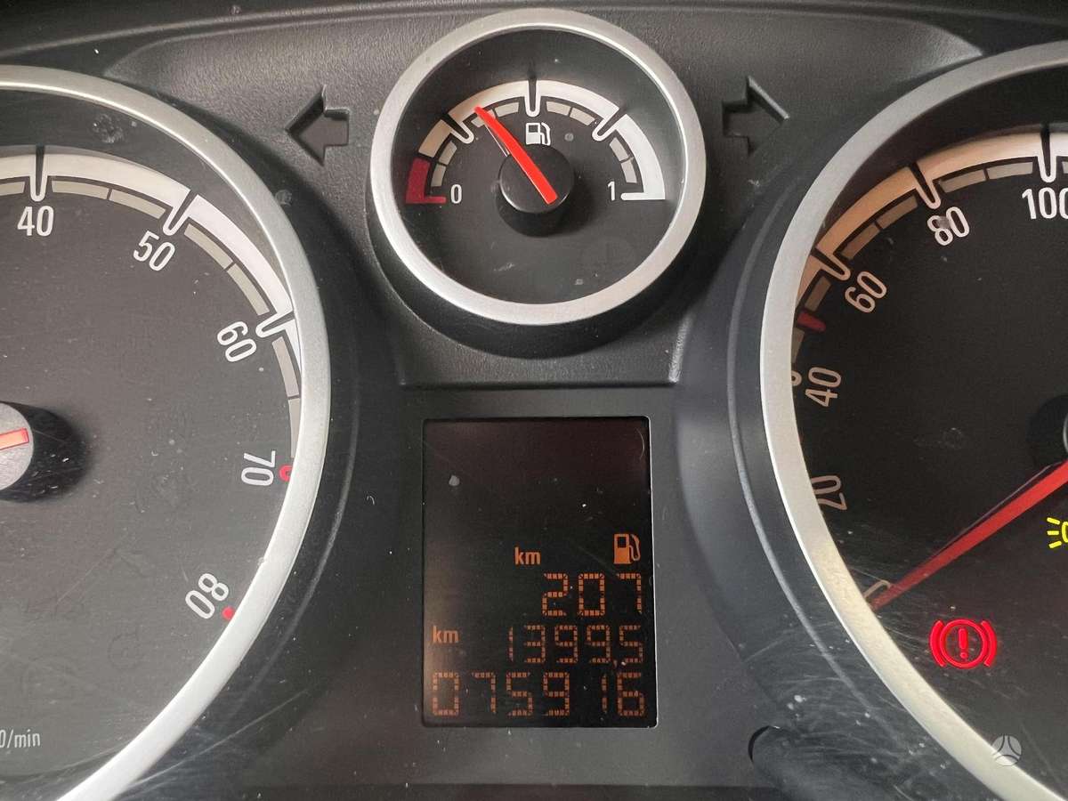 Opel Corsa, 1.2 l., Хэтчбек