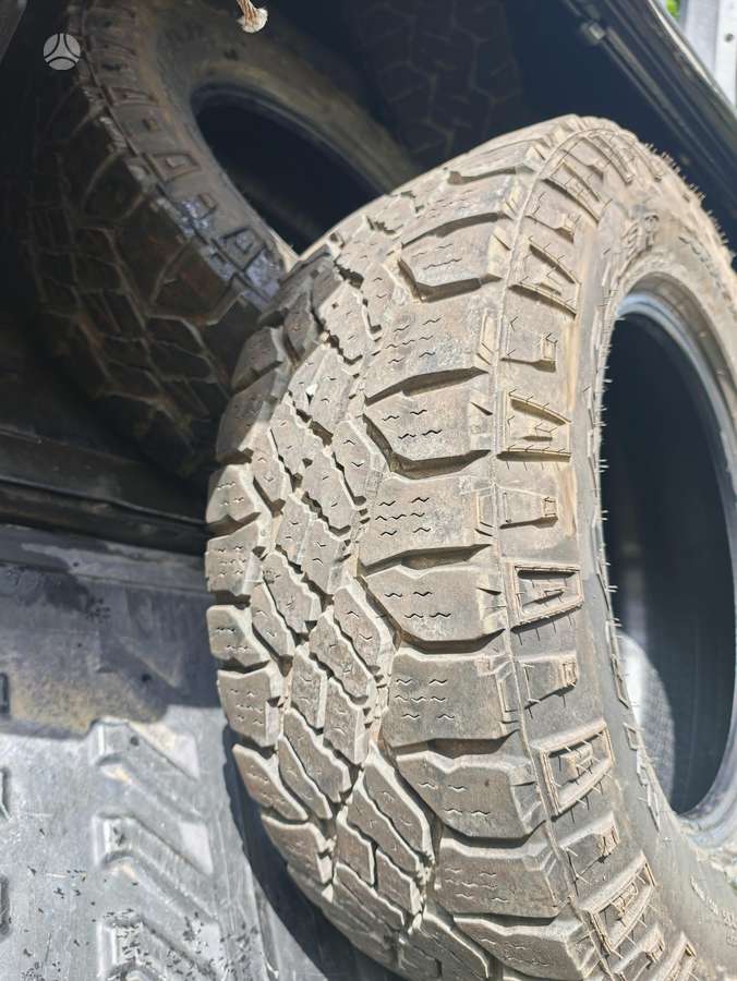 Goodyear, всесезонные 275/60 R18