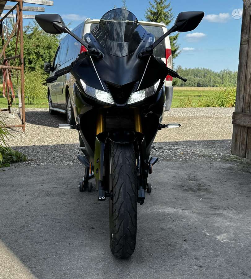 Yamaha YZF 125cc, superbikes