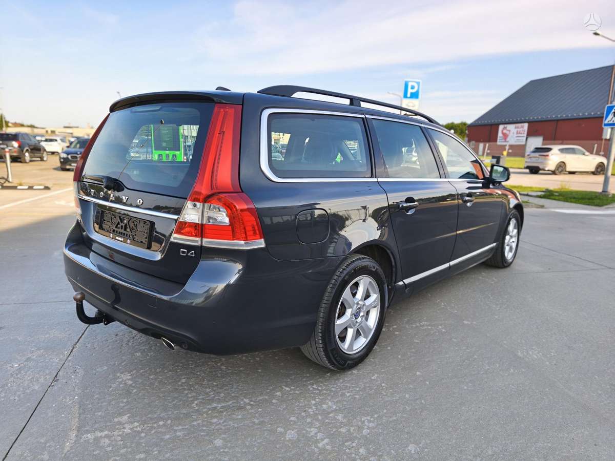 Volvo V70, 2.0 l., Универсал