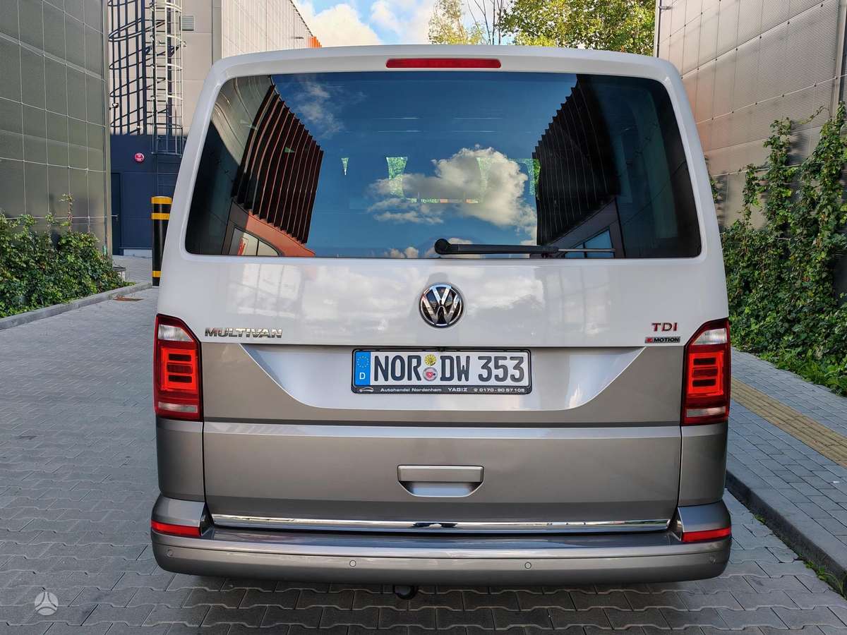 Volkswagen Multivan, 2.0 l., Минивэн
