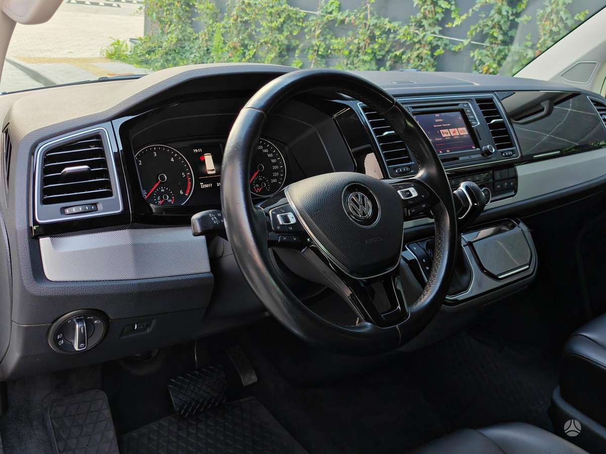 Volkswagen Multivan, 2.0 l., Минивэн