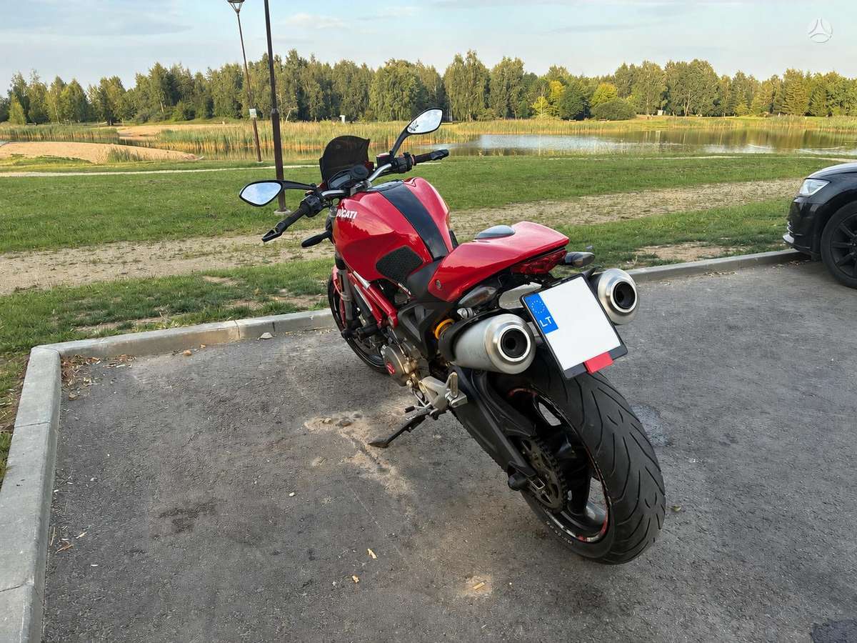 Ducati Monster 696cc, street / classic