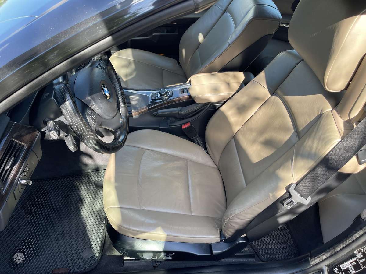 BMW 320, 2.0 l., convertible