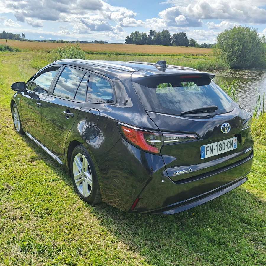 Toyota Corolla - 4