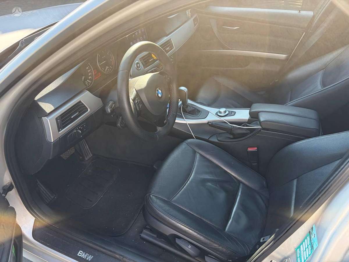 BMW 320, 2.0 l., universalas