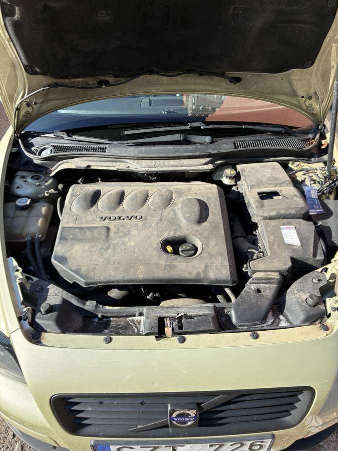 Volvo C30, 2.0 l., hatchback